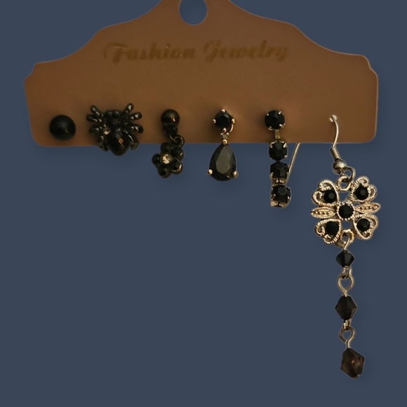 Set of Six Single Black Gothic Baddie Dangle and Post Earrings - Picture 1 of 4
